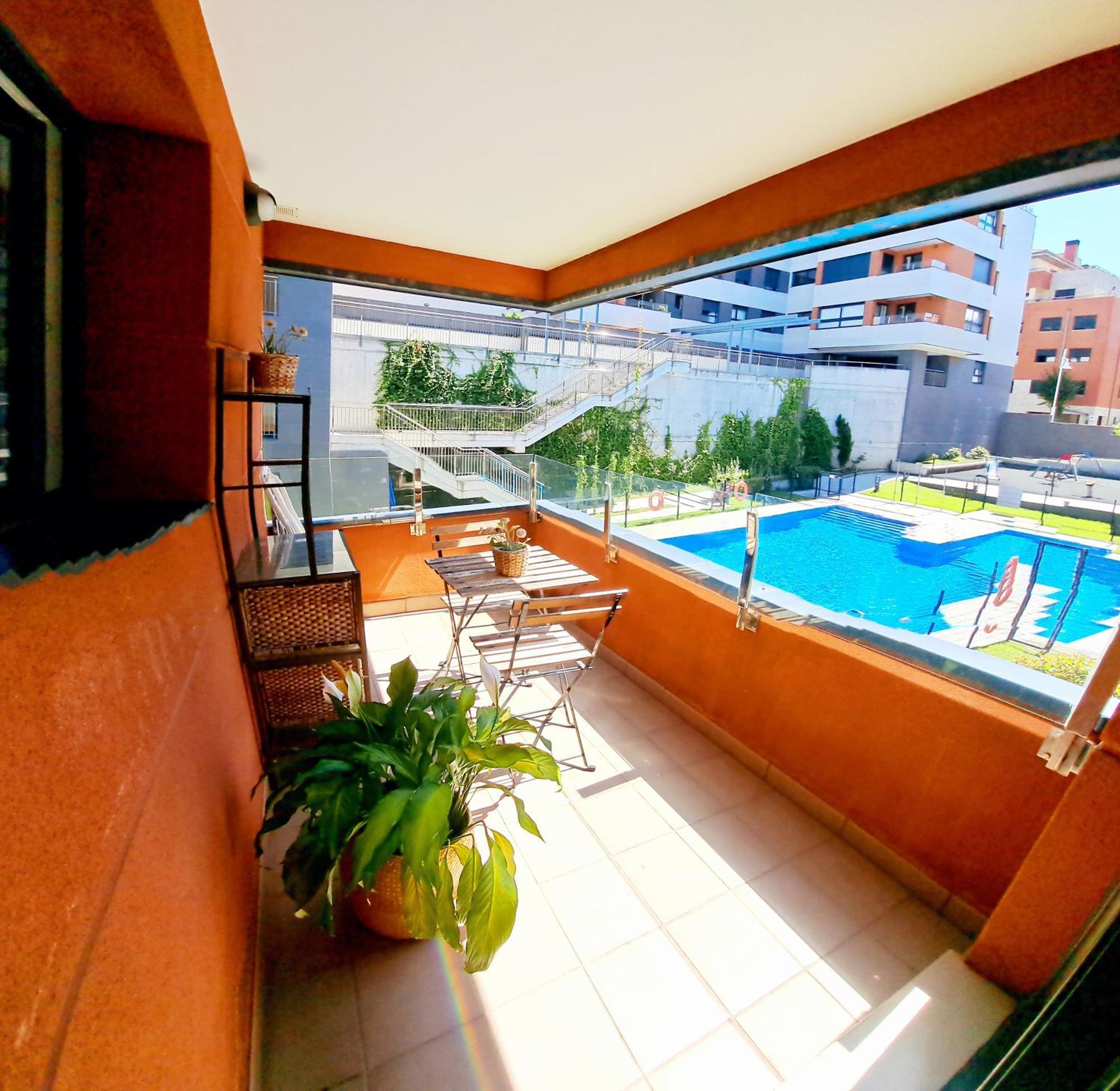 Costa Norte Gym Apartamento Con Terraza Garaje Y Piscina Castro Urdiales Extérieur photo